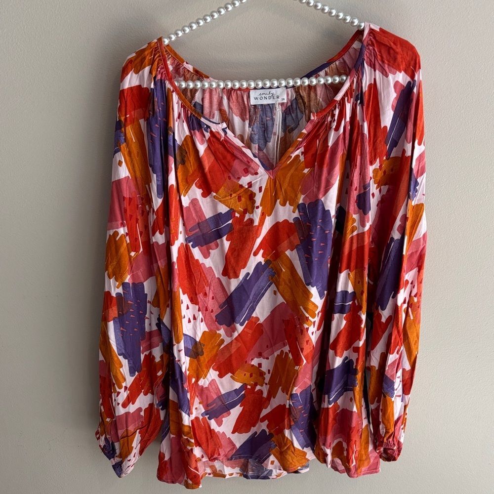 Emily wonder nwt size 2x  Abstract Blouse